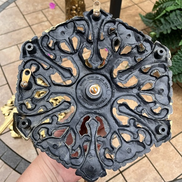 Vintage wall candle holder sconces. Set of 2. Made in USA.. Size 11x 7 in - Picture 8 of 9